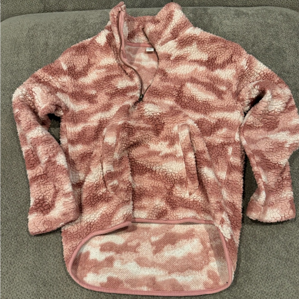 Pink camo fuzzy quarter zip